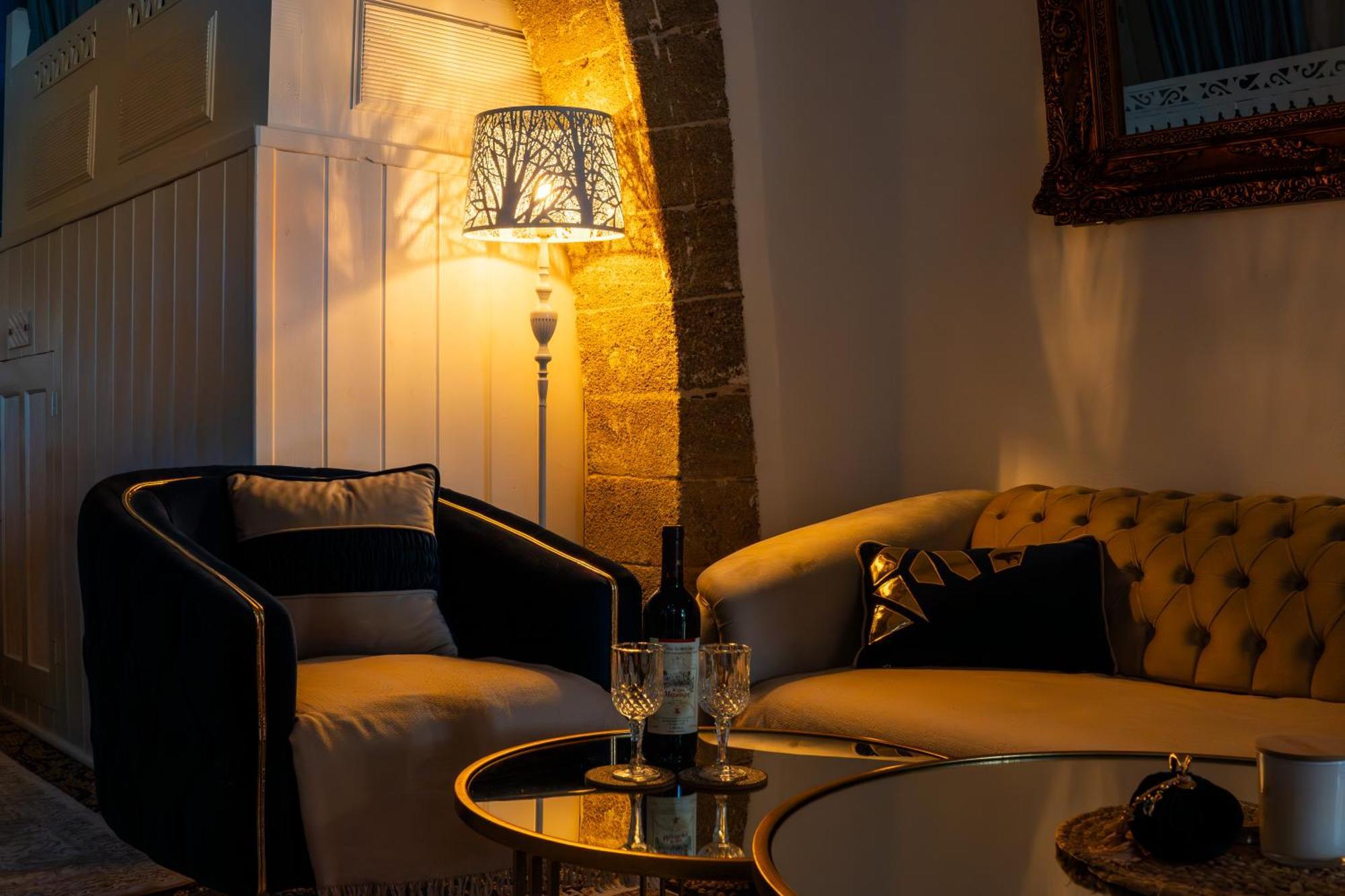 Sun Petradi Tradition & Luxury